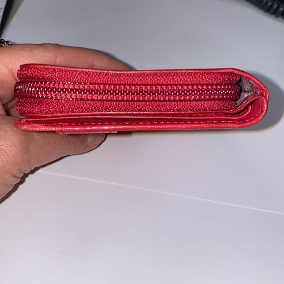 Christian Garets Paris Red Bifold Zip Snap Wallet - Picture 5 of 10